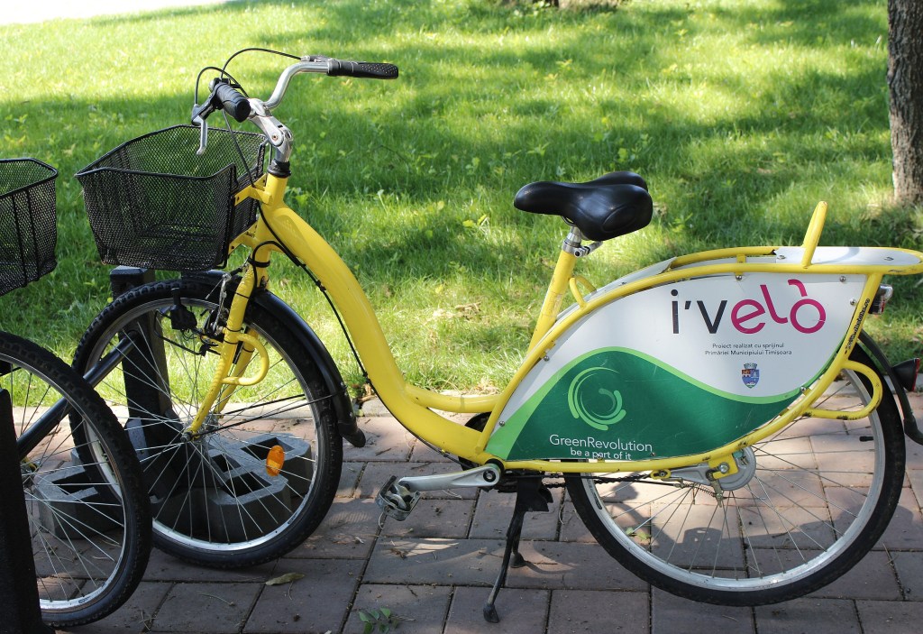 Bicicletă de închiriat