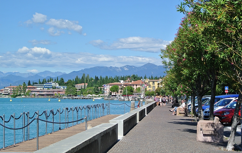 Take a walk along the quay...